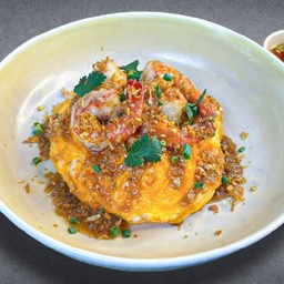 ข้าวราดหน้าไข่ยู่ยี่ กุ้งคั่ว