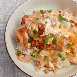 ข้าวหมูคัตสึด้ง