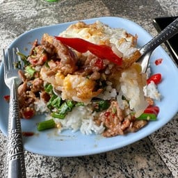 เจ๊หลง ข้าวขาหมู ต้มเลือดหมู อาหารตามสั่ง