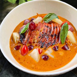 แกงเผ็ดเป็ดย่างรมควัน