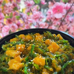 ข้าวยำสาหร่ายแซลม่อนซีฟู้ด