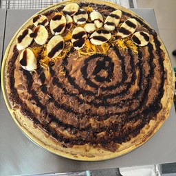 เครปกล้วยนูเทลล่าฝอยทองราดช็อกโกแลต