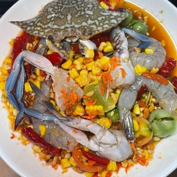 ตำข้าวโพดปูม้ากุ้งสด