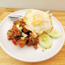 หมูกรอบผัดพริกเกลือ