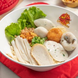 ก๋วยเตี๋ยวลูกชิ้นปลา