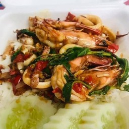 ผัดกระเพราทะเล