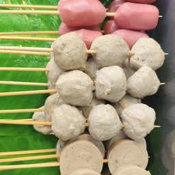 ลูกชิ้นหมู หม่าล่าย่าง