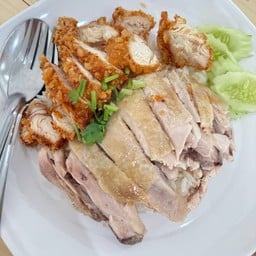 ข้าวมันไก่ต้ม + ไก่ทอด(พิเศษ)