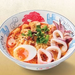 ก๋วยเตี๋ยวต้มยำปลาหมึกน้ำข้น