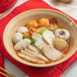 ก๋วยเตี๋ยวลูกชิ้นปลาต้มยำ พิเศษ