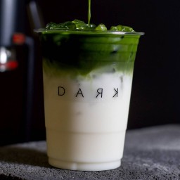 Oatmilk Matcha Latte (มัทฉะลาเต้ นมโอ๊ต)