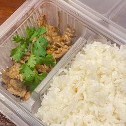 หมูทอดกระเทียมพริกไทย