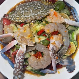 ตำแตงปูม้ากุ้งสด