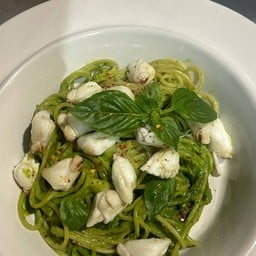 Blue swimmer crab - กรรเชียงปูม้าก้อน ผัดพริกแห้งสีเขียว