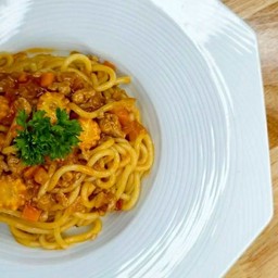 สปาเก็ตตี้ซอสมะเขือเทศ