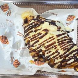 ครอฟเฟิล+อัลมอนด์+ราดช็อกโกแลต