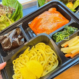 ชุดข้าวกล่องโอป้า สุดคุ้ม 3