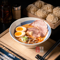 ราเมนชุปมันกุ้งหมูชาชูสันคอ