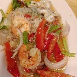 ยำวุ้นเส้นทะเล