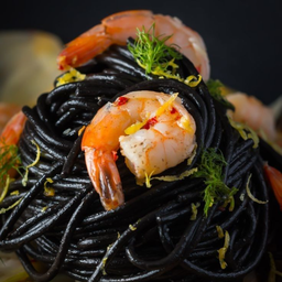 Black pasta + Prawn Arrabbiata  พาสต้าหมึกดำ กับซอสอาราเบียตต้ากุ้ง