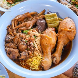 ก๋วยเตี๋ยวไก่มะระ(ทุกอย่าง)