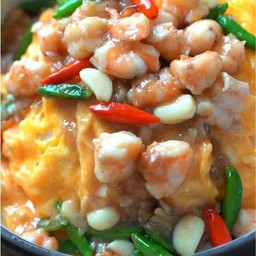 ไข่ข้นกุ้งผัดพริกขี้หนู ราดข้าว
