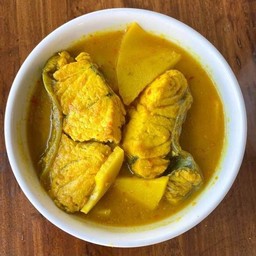 แกงเหลืองหน่อไม้ดอง