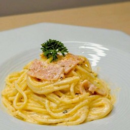 สปาเก็ตตี้ซอสคาโบนาร่า