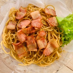 สปาเก็ตตี้ผัดเนย