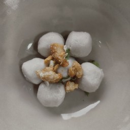 ลูกชิ้นปลาลวกจิ้ม