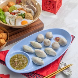 ลูกชิ้นปลากลม+ชิ้นรักบี้10ลูก (ลวกพร้อมทาน)