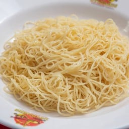 บะหมี่เหลืองเพิ่ม