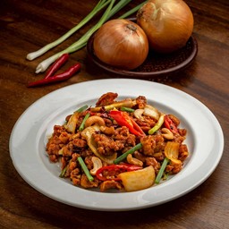 ไก่ผัดเม็ดมะม่วง