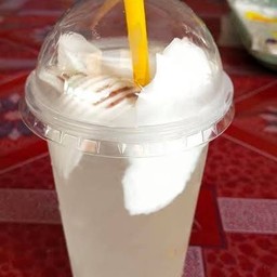 น้ำมะพร้าว หวานหอมชื่นใจ