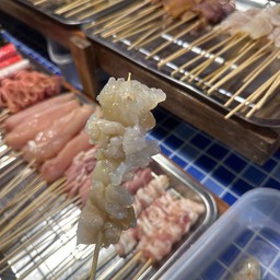 หม่่าล่ามาเฟีย ตลาดนัดวัดศรี