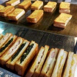 แมวเหมียวฟู้ดส์ แซนด์วิชย่าง