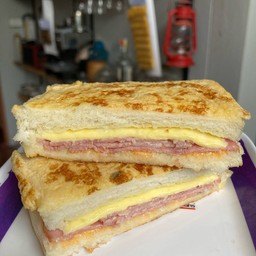 เบคอนชีสแซนวิช