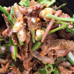 น้ำตกหมู