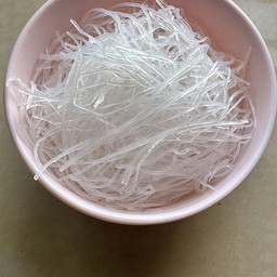 วุ้นเส้น