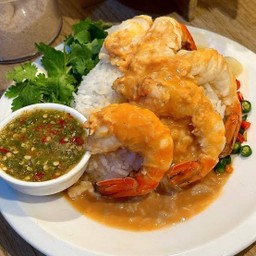 ข้าวหน้ากุ้งแกะ กุ้งตัวใหญ่ เนื้อเด้งๆ