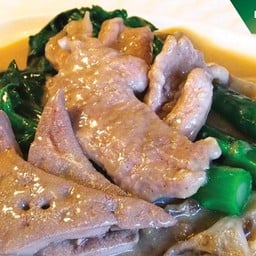 ราดหน้าหมูพรีเมี่ยม+ตับนุ่ม