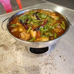 ต้มแซ่บเนื้อเอ็งกัสตุ๋นหม้อไฟ