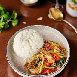 ข้าวราดปลากะพงผัดคื่นฉ่าย และอื่นๆ