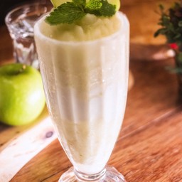 Crispy Apple (แอปเปิ้ลเขียวปั่น)