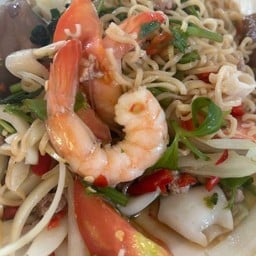 ยำมาม่าทะเล