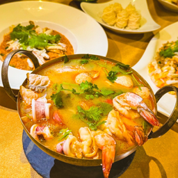 ต้มยำรวมมหาสมุทร (หม้อไฟ)