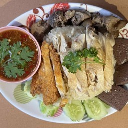 ข้าวมันไก่ต้ม ไก่ทอด