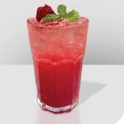 สตรอว์เบอร์รี่เลมอนไซดา / Iced strawberry Soda