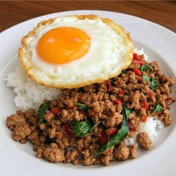 กะเพราหมูสับ