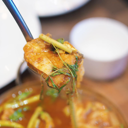 แกงส้มปลากะพงทอด (ปลาชิ้น)